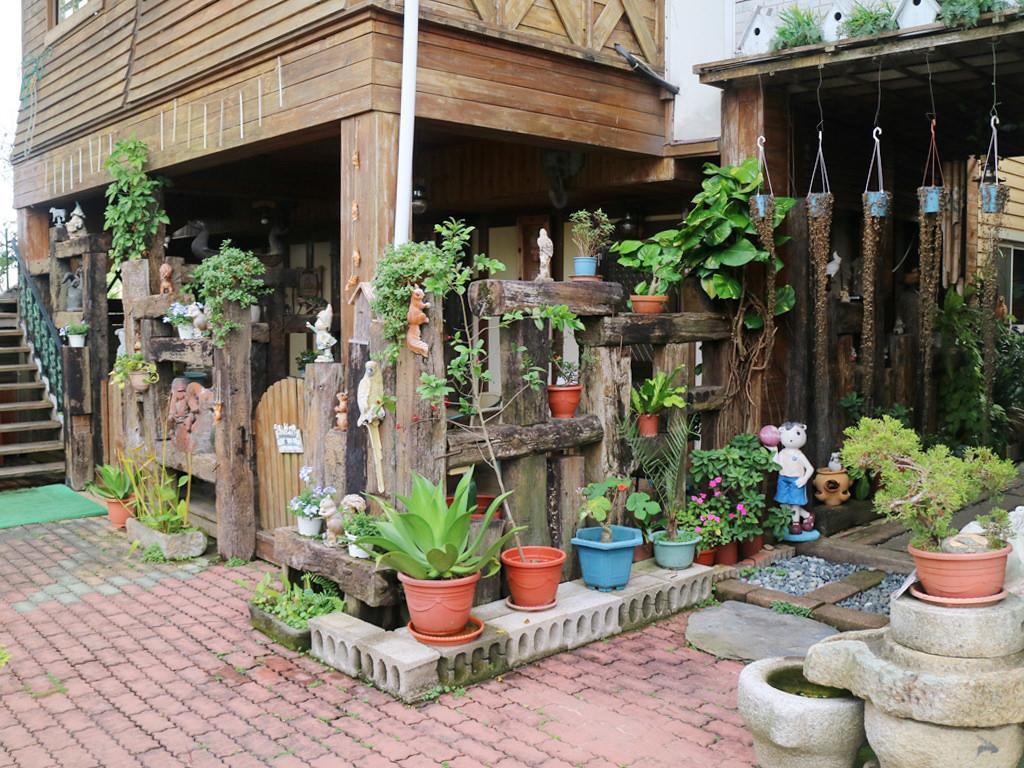 Taichung Xinshe Garden Life Homestay B&B Exteriör bild